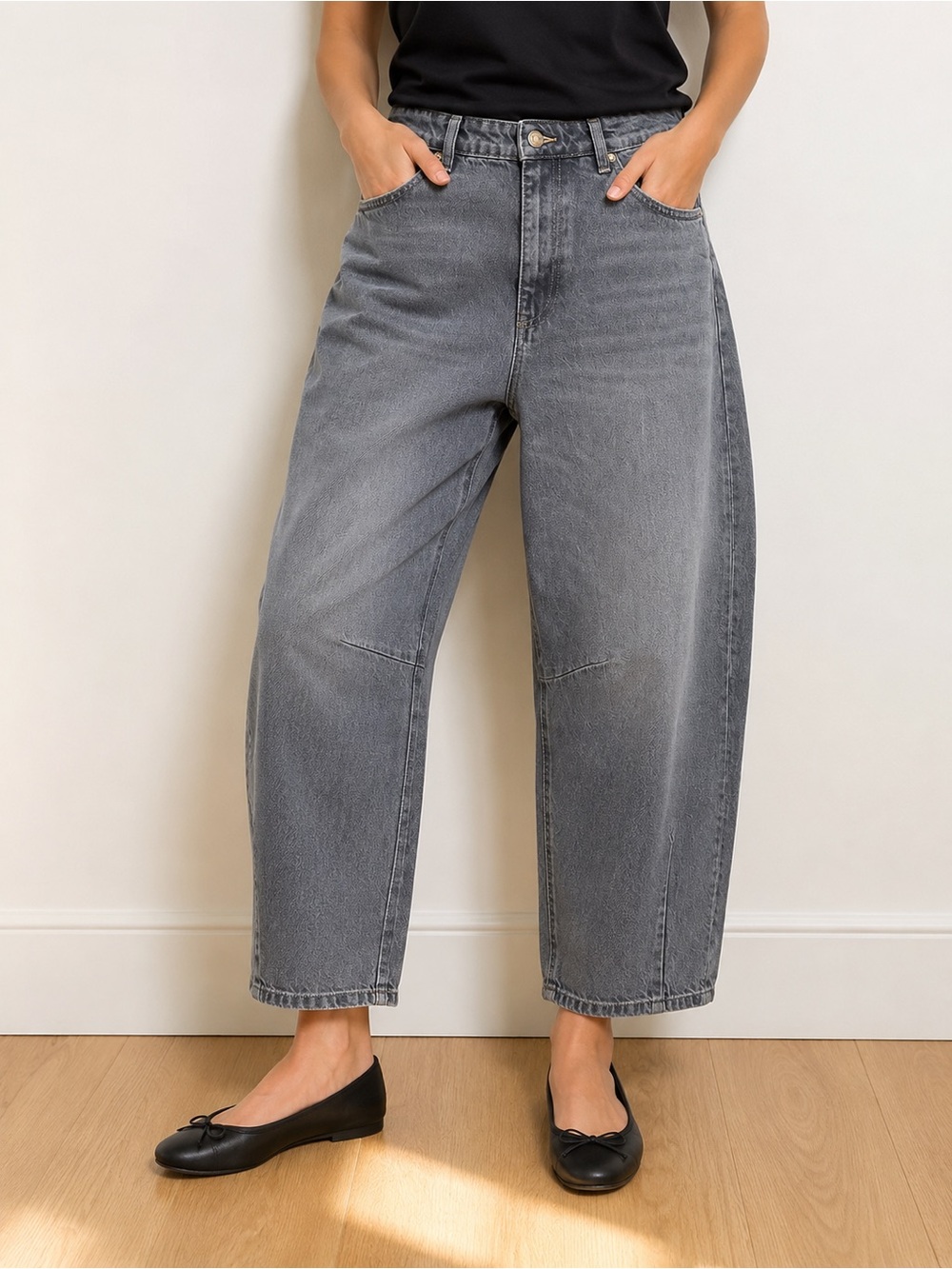 Zara Barrel Jeans in Washed Gray - Size 8